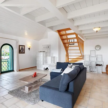 Weingut Loewenthal Eschbach (Sudliche Weinstrasse)