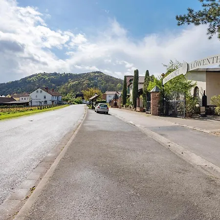 Weingut Loewenthal *