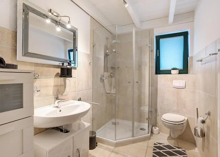 Weingut Loewenthal Eschbach (Sudliche Weinstrasse)